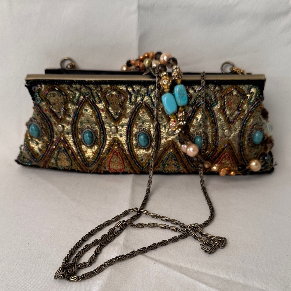 Elegant Caroline Day Beaded Clutch with Gold and Turquoise Accents - Picture 4 of 5